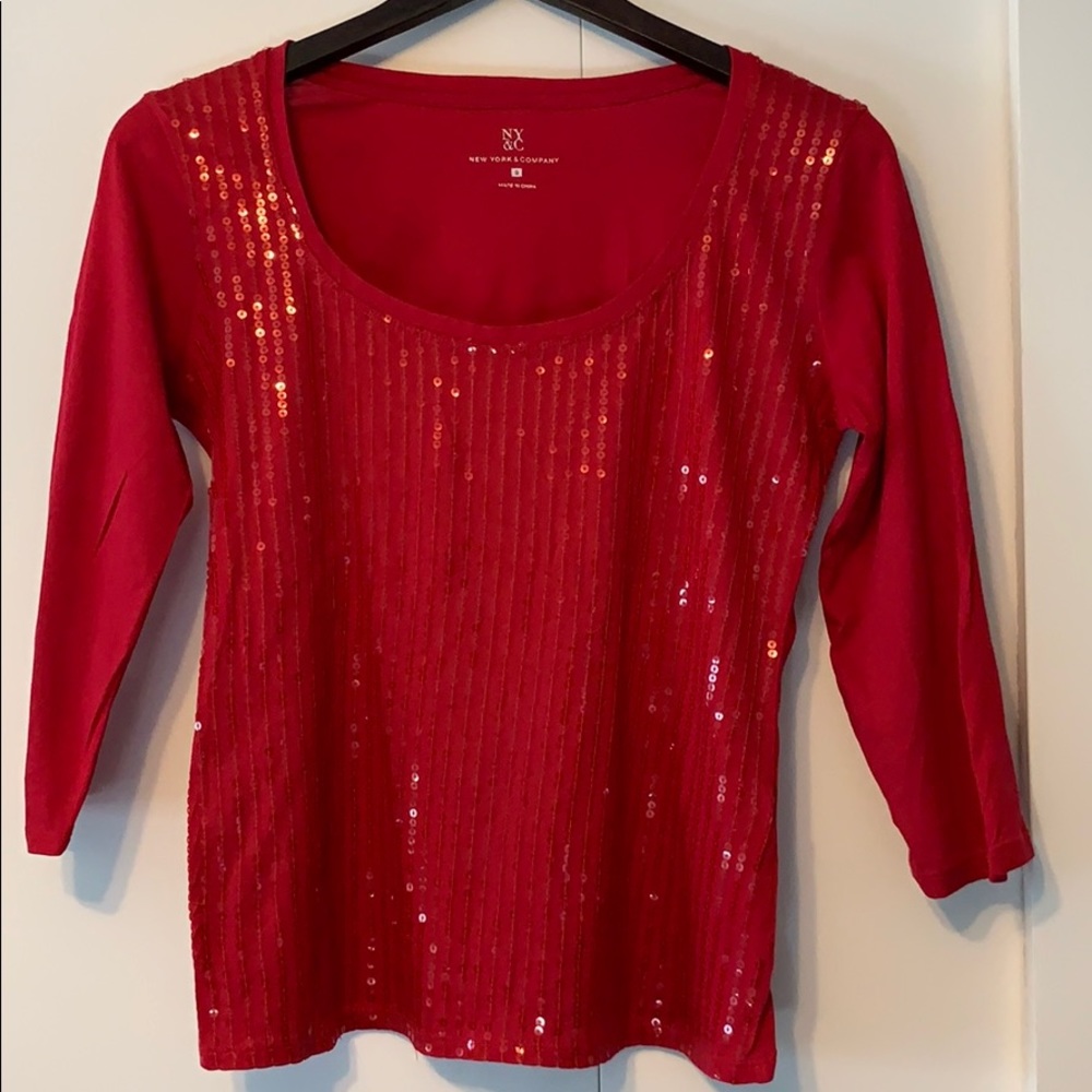 Red Top - Picture 6 of 7